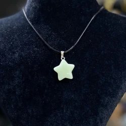 Fosforlu Taş Kolye