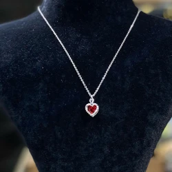 Zirkon Taşlı Kolye